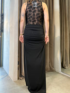 Abito lungo con dettagli di paillettes