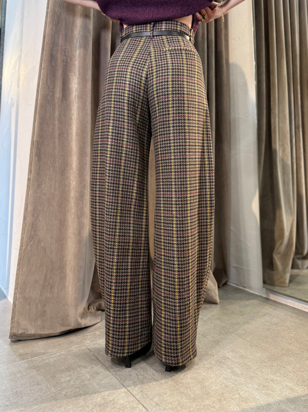 Pantalone pied de poule con cinturino