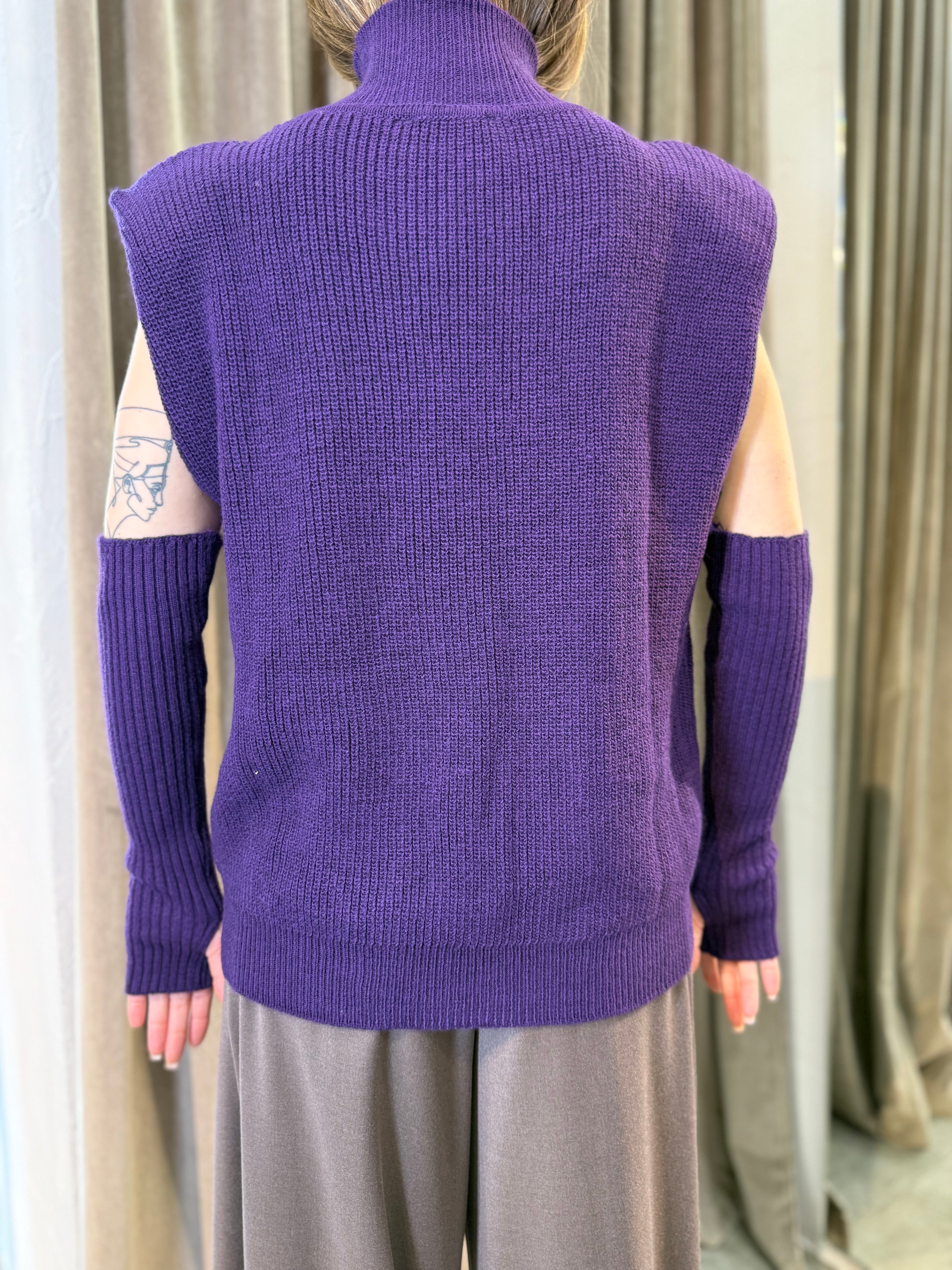 Maglione smanicato con manicotti VICOLO