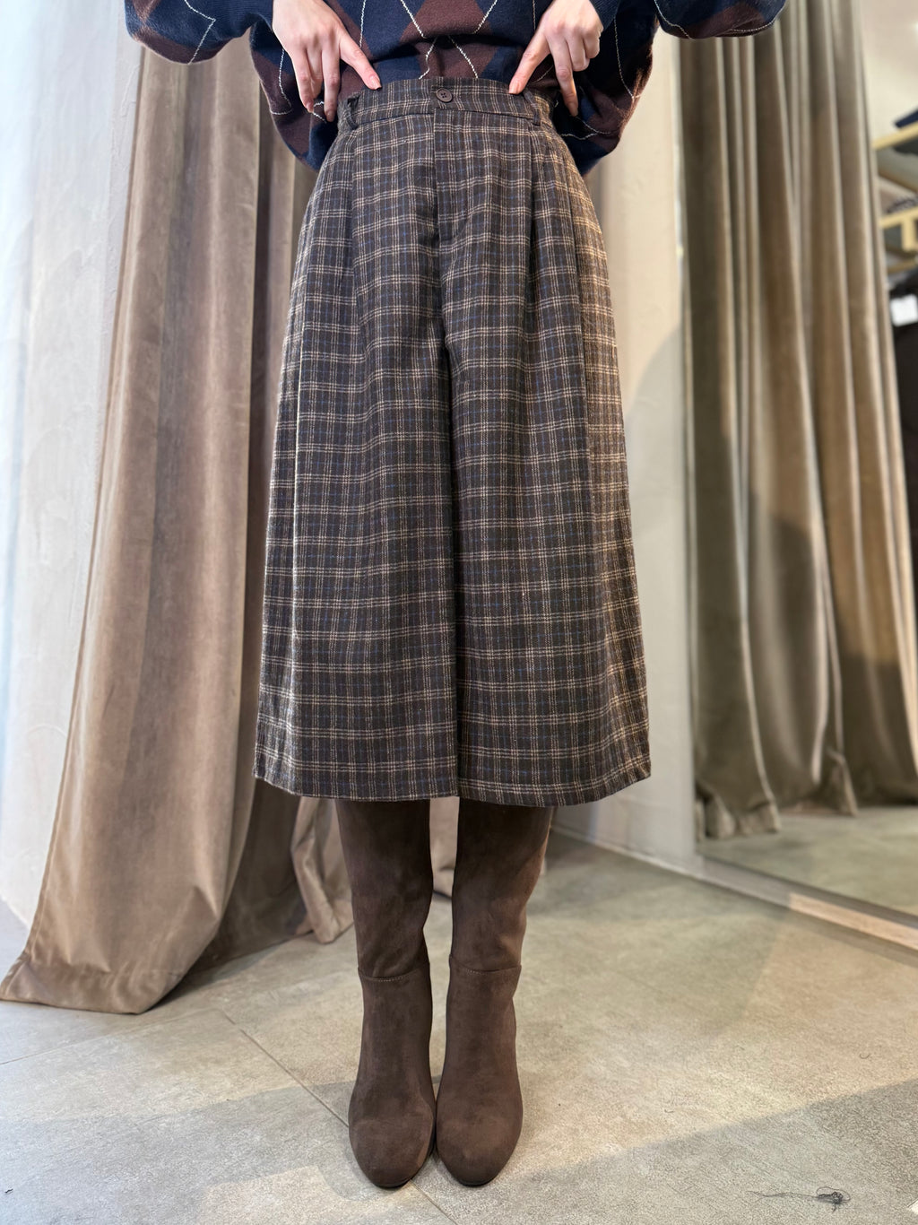 Pantaloni culotte a quadri marrone-beige-azzurro