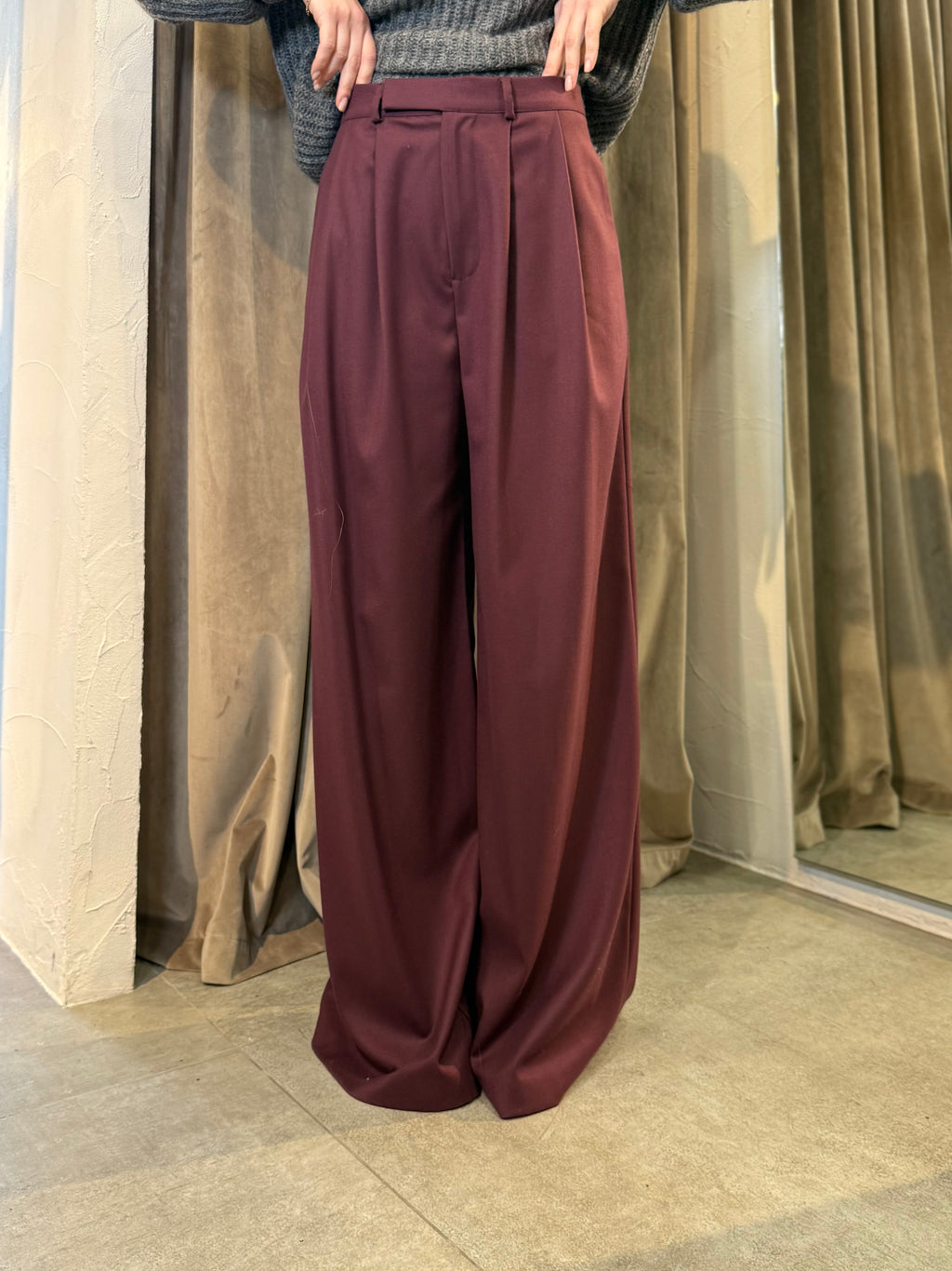 Pantalone con pinces VICOLO