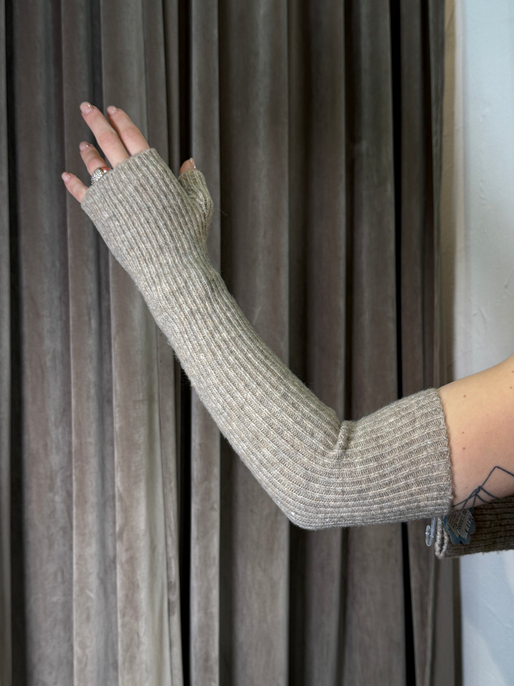 Guanti lunghi senza dita