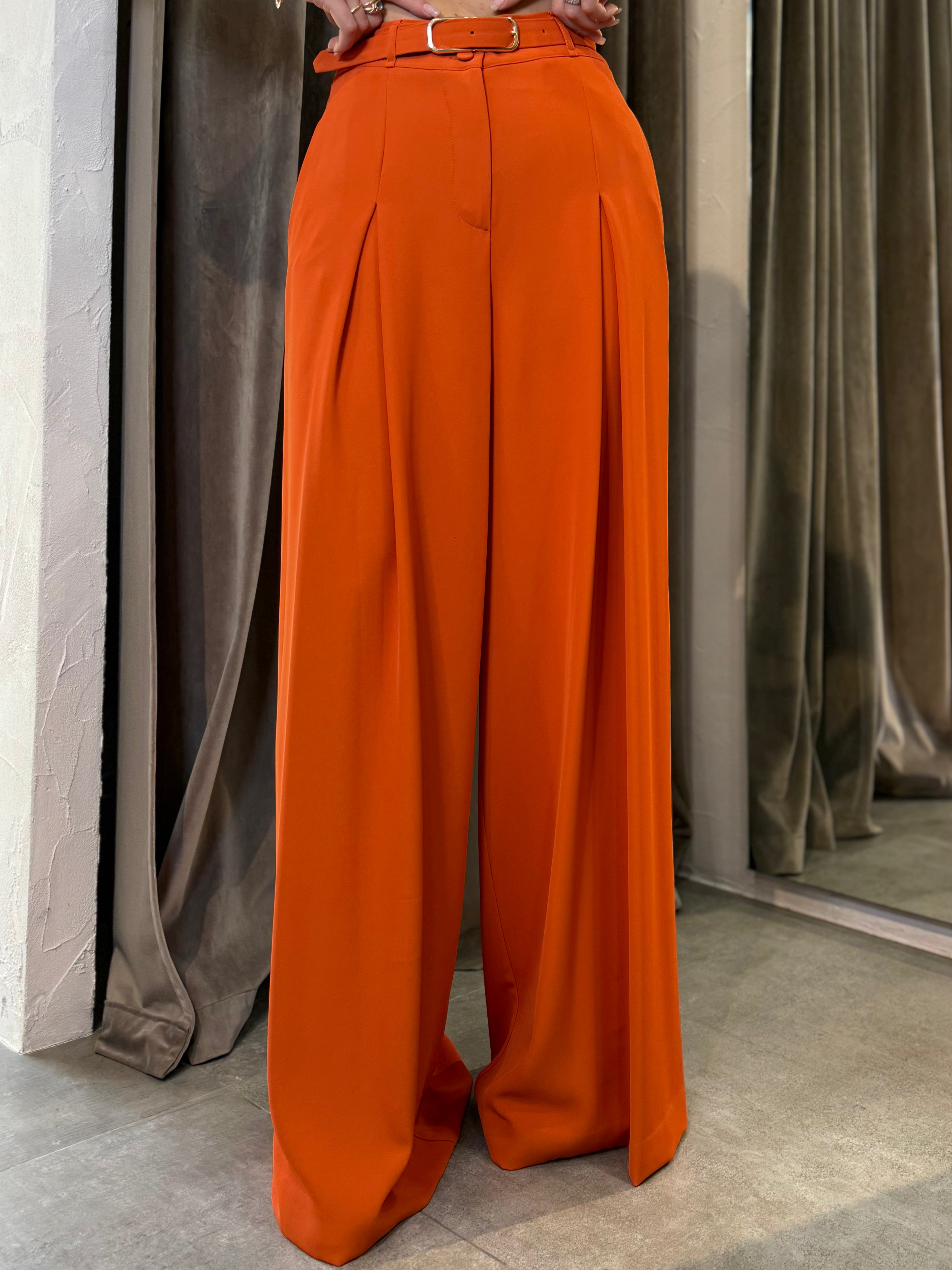 PANTALONI AMPI A VITA ALTA CON CINTURA DECORATIVA IMPERIAL